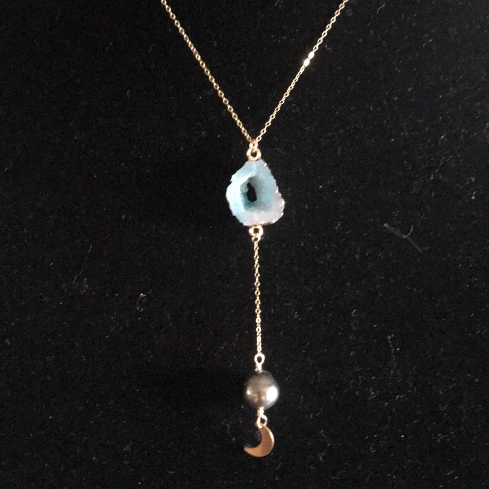 Blue druzy with Tahitian pearl necklace